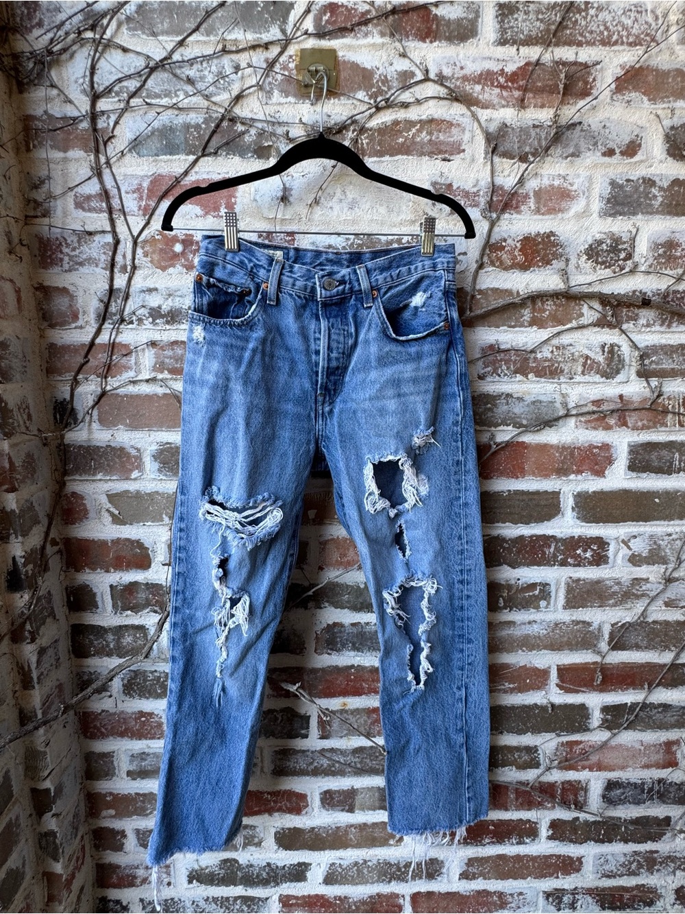 evi's Premium Women's 501 Original Straight Distressed Jeans 27x30